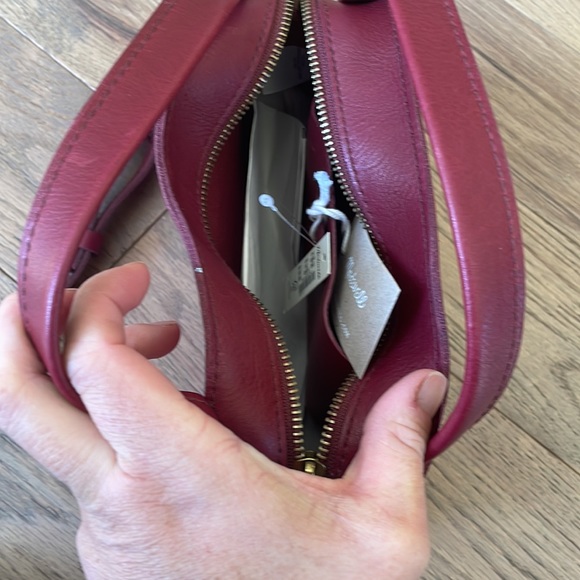 Madewell The Sydney Zip-Top Crossbody Bag NB208 BURGUNDY - Picture 5 of 7
